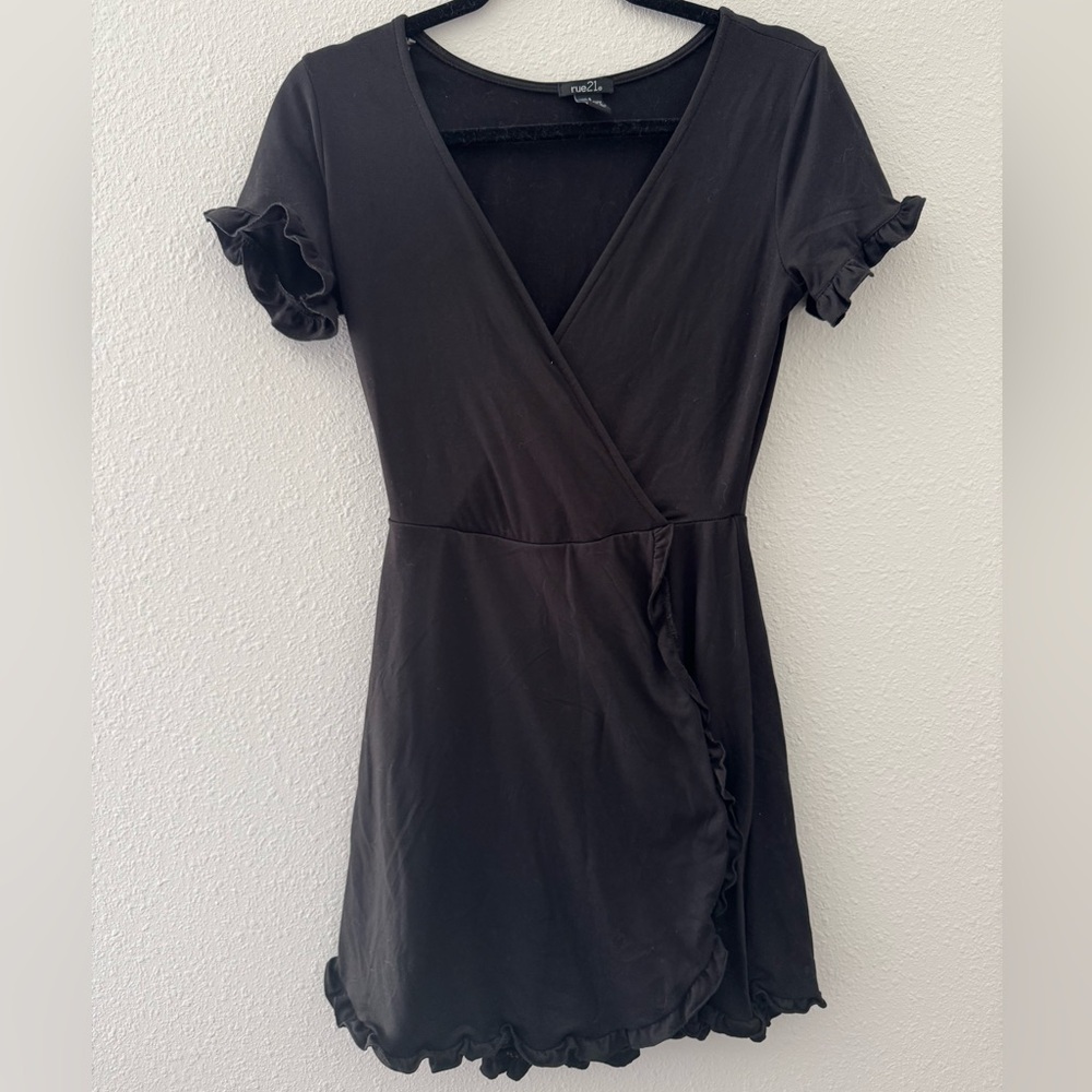 Rue21 Women's Black Ruffle Dress Short Sleeves